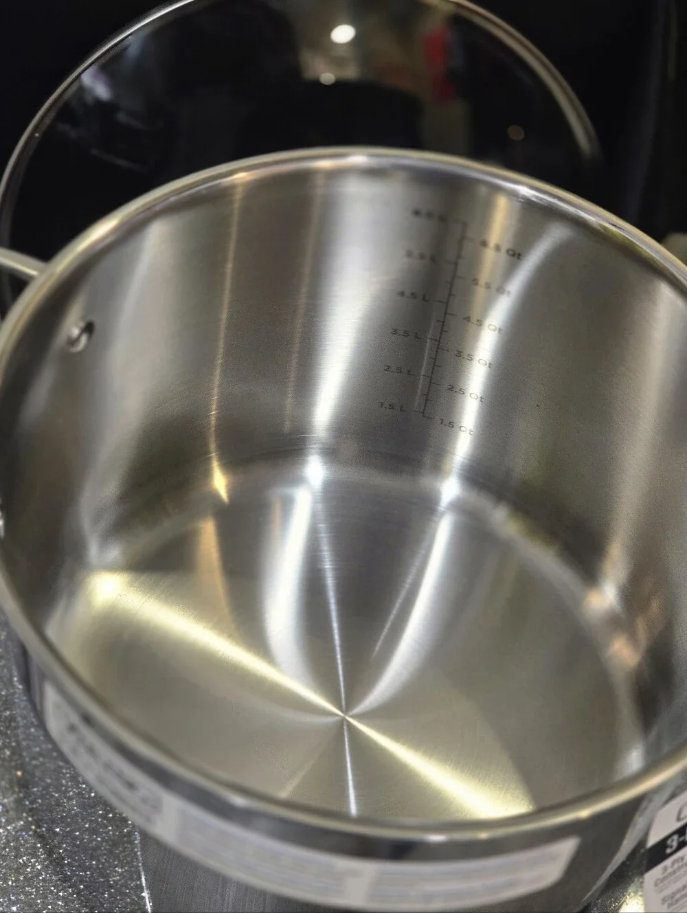 Viking 3-Ply Bonded Stainless Steel 8QT Stock Pot with Lid - Silver